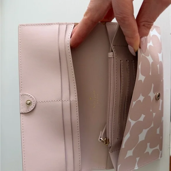Kate Spade Blush and White Patterned Wallet - Picture 4 of 4